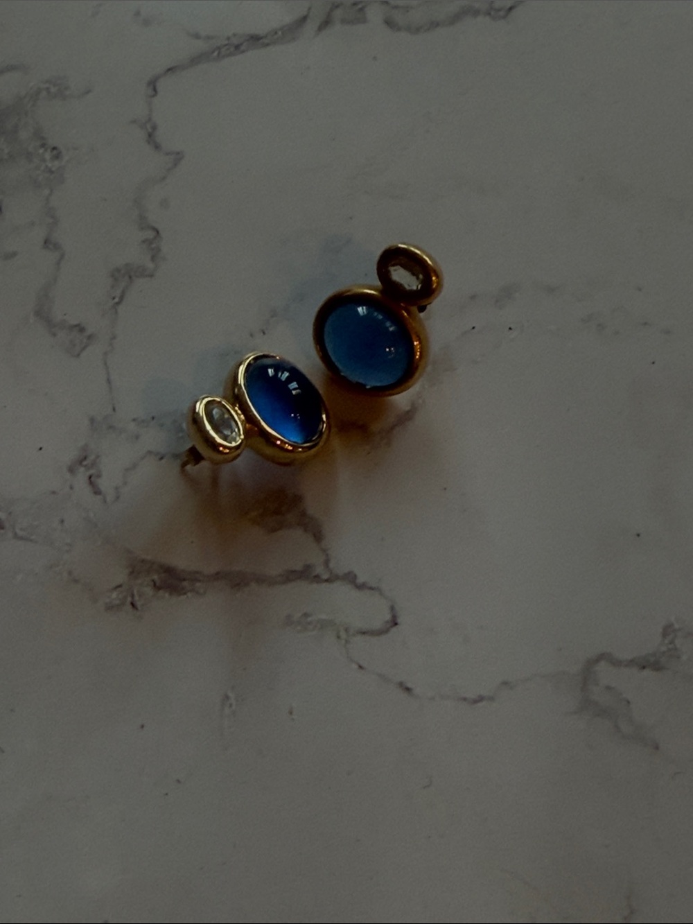 Gold Tone Blue Cabochon Ring